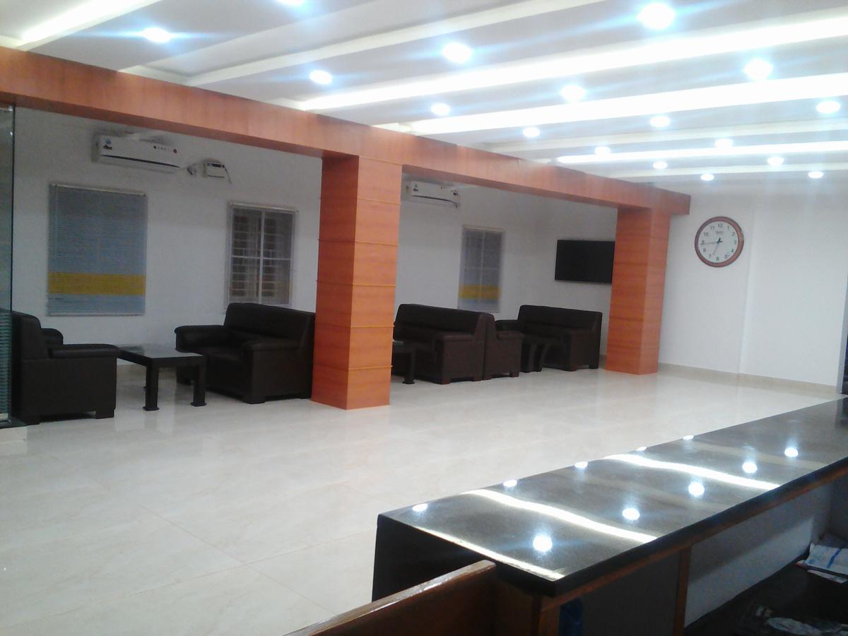 Surag Residency Otel Tiruchirappalli Dış mekan fotoğraf